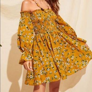 Off the shoulder mini dress - Yellow Floral Long Sleeve